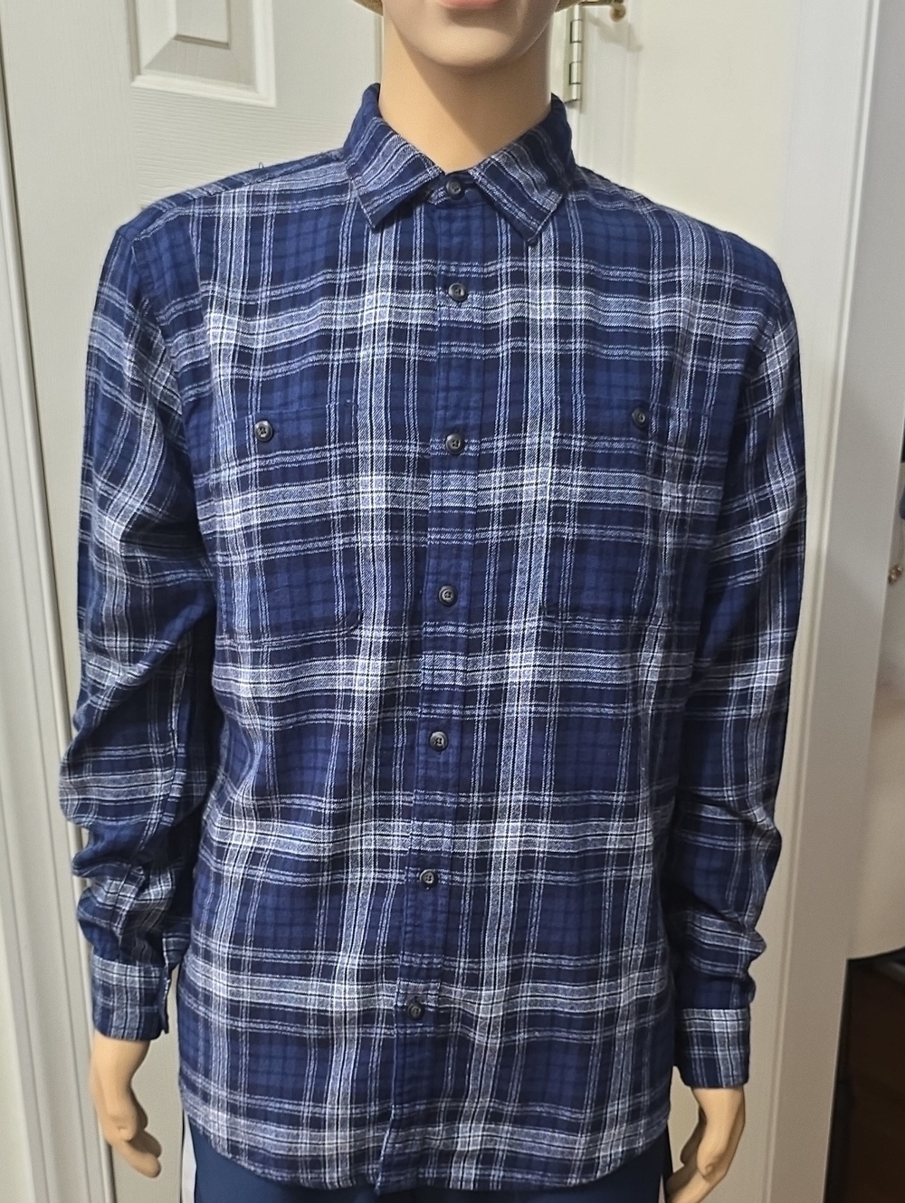 Sonoma Brand Men's Blue & White Plaid Button-Up Flannel Shirt Size Large